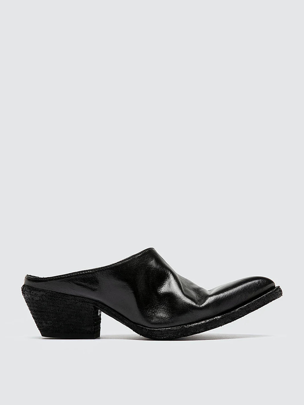 Black in italy close view of the fastening