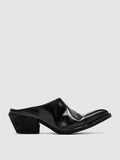 Black in italy close view of the fastening