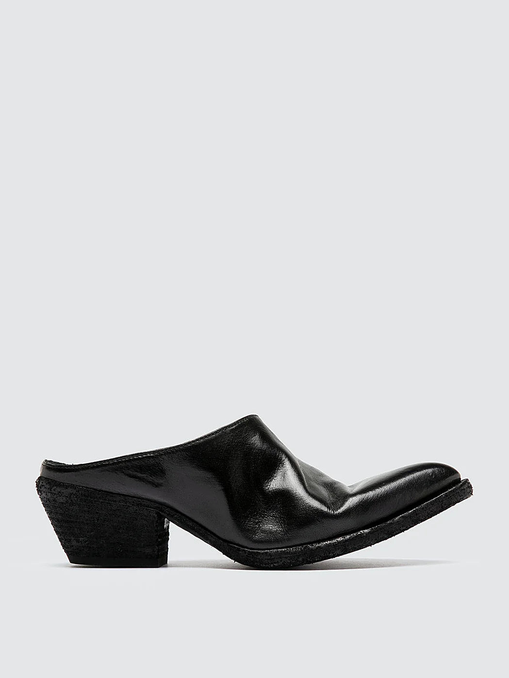 Black in italy close view of the fastening