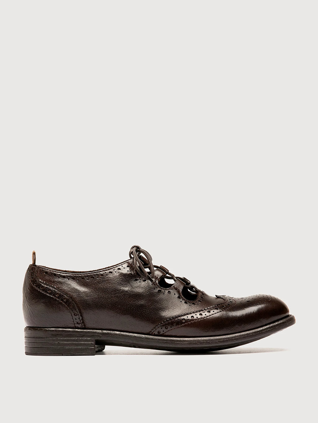 Brown open lacing close view of the heel and sole edge