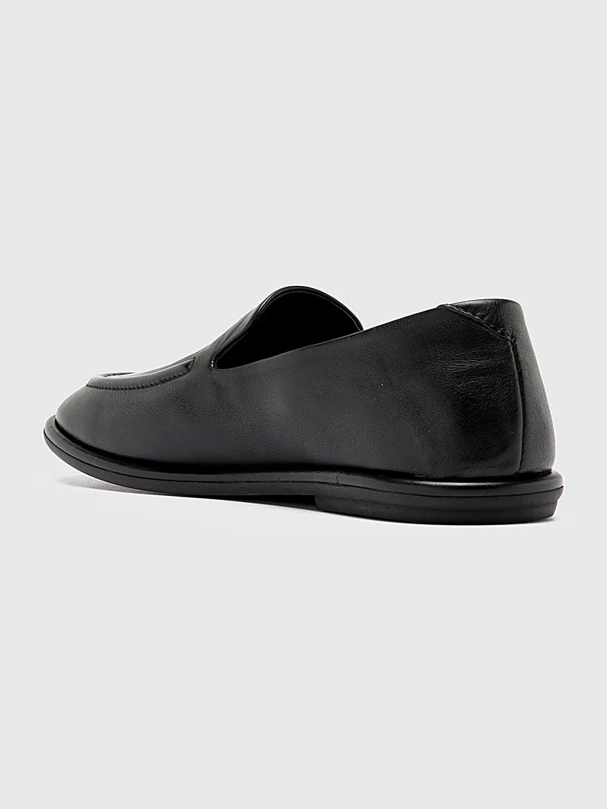 Black in italy close view of the fastening