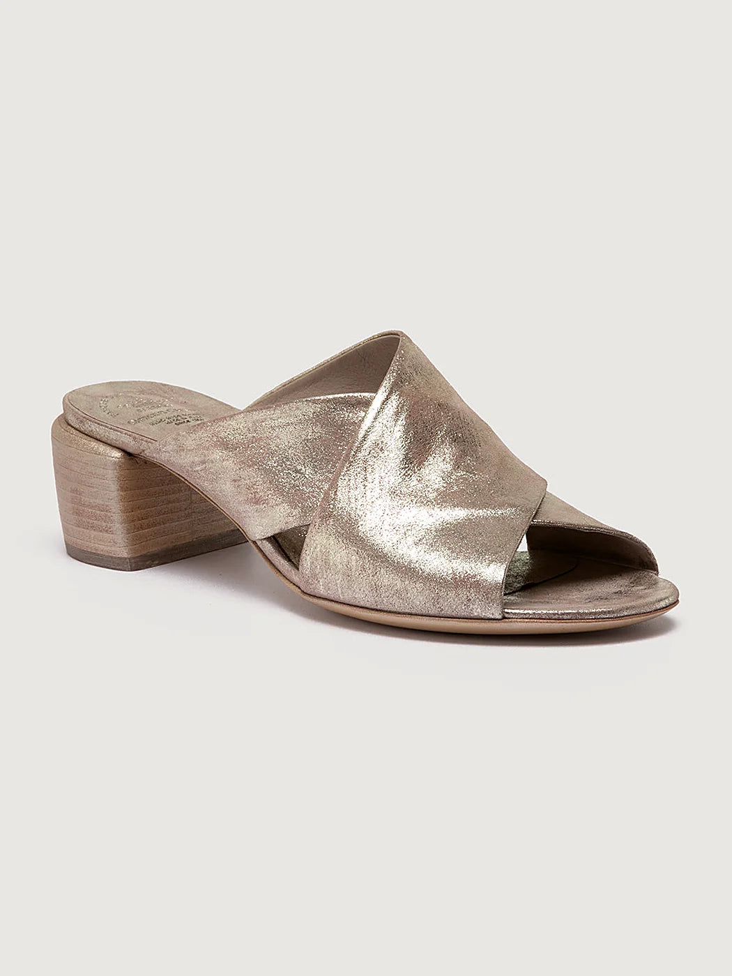 Neutral stacked heel detail of the stitching and upper