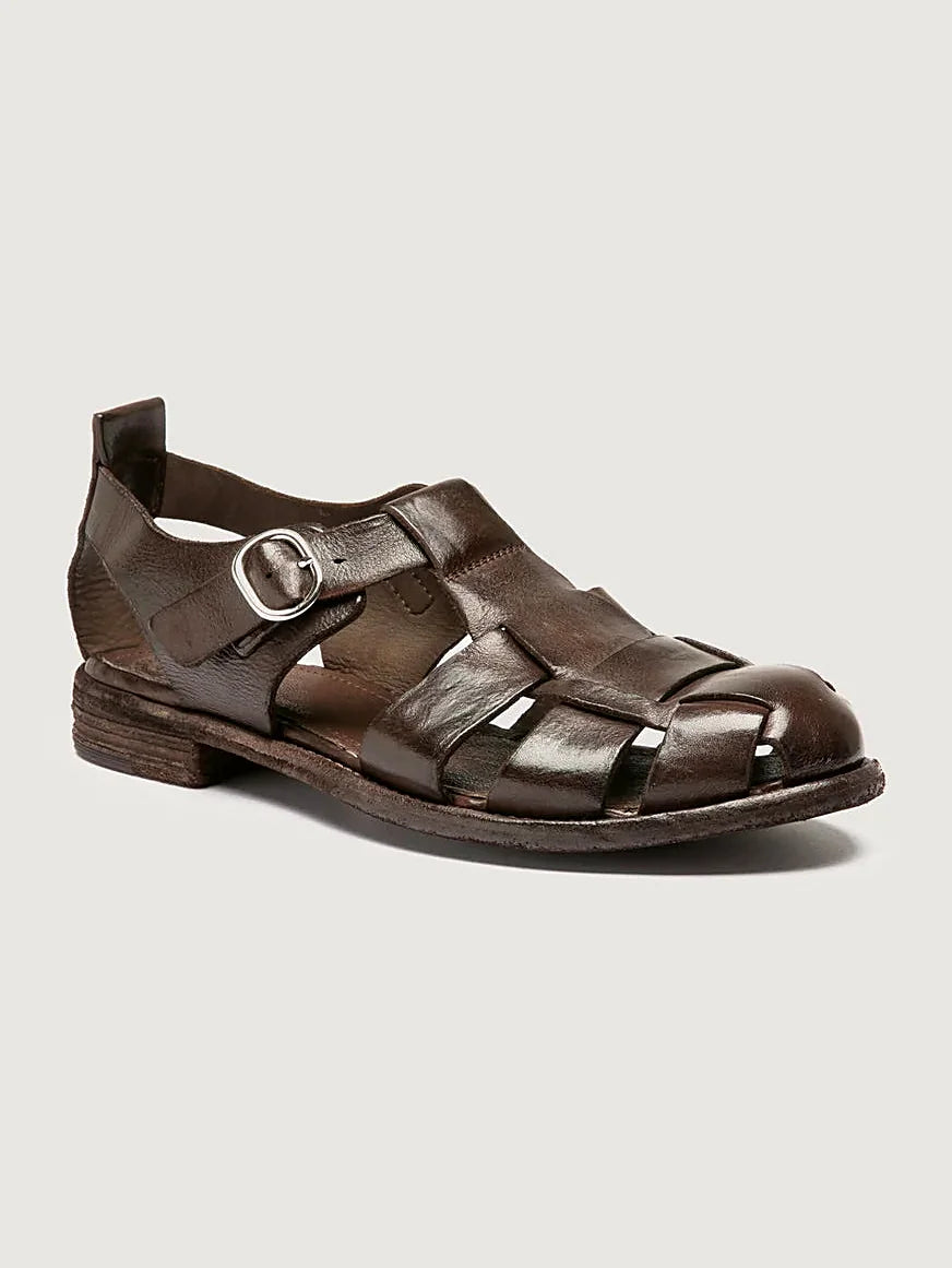 Brown smooth leather seen at an angle showing the toe