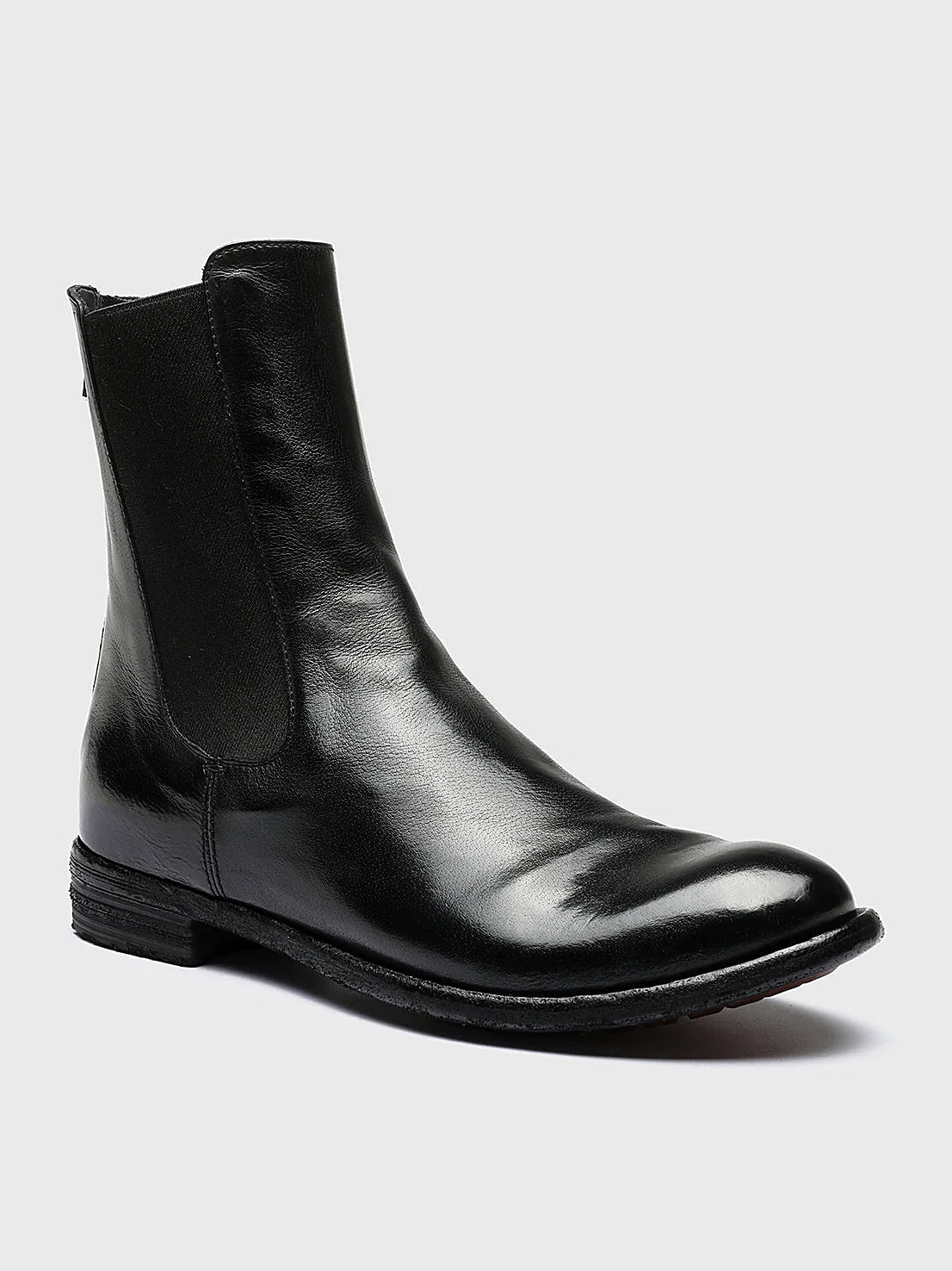 Black zipped heel front view showing the shape of the toe